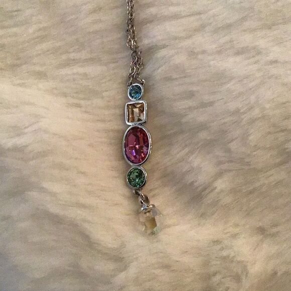 Swarovski Crystal Pendant Necklace. - Picture 6 of 7